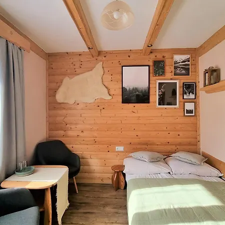 Pod Bocianem منزل للإقامة شوشولو