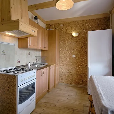 Pod Bocianem منزل للإقامة شوشولو