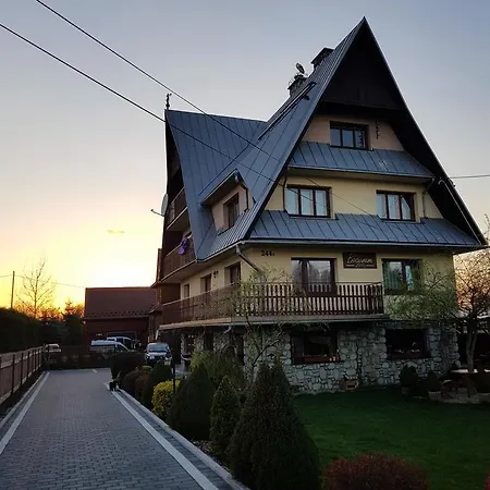 Pod Bocianem منزل للإقامة شوشولو