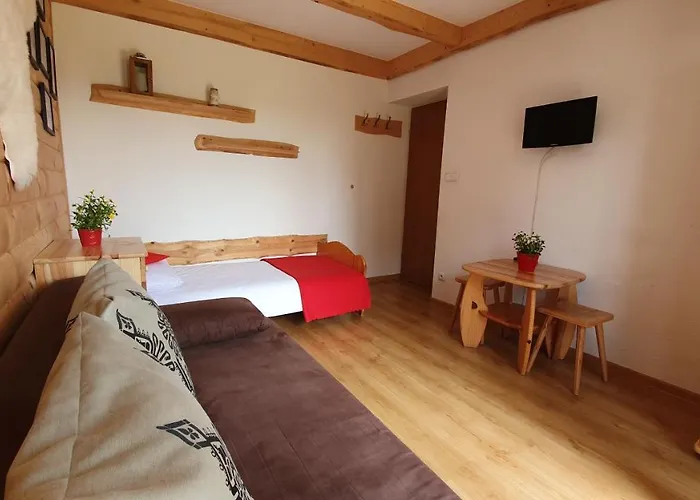 Pod Bocianem בית אירוח חוחולוב