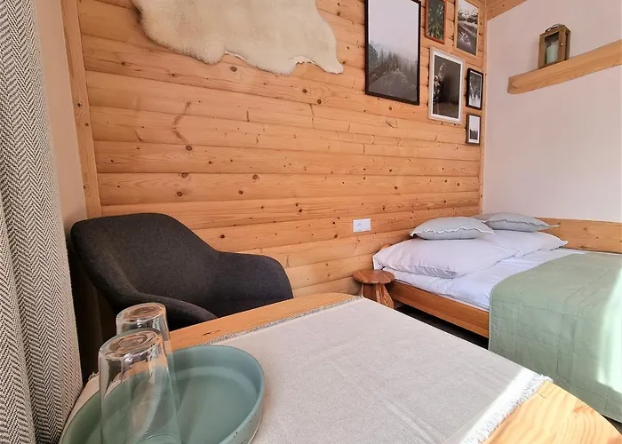 Pod Bocianem ホームステイ *