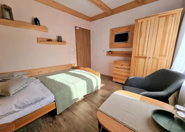 ホームステイ Pod Bocianem