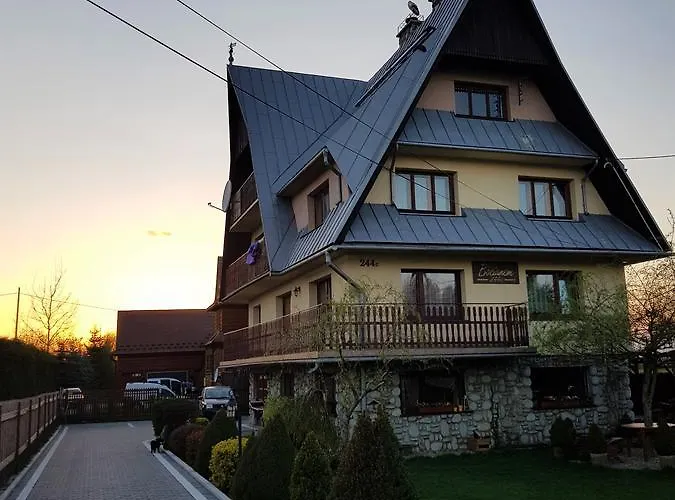 Pod Bocianem בית אירוח חוחולוב